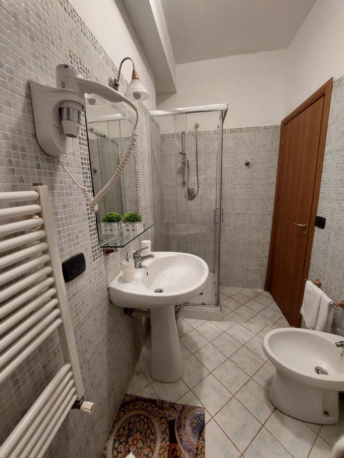 Apartamento Domus Cesare Nápoles Exterior foto