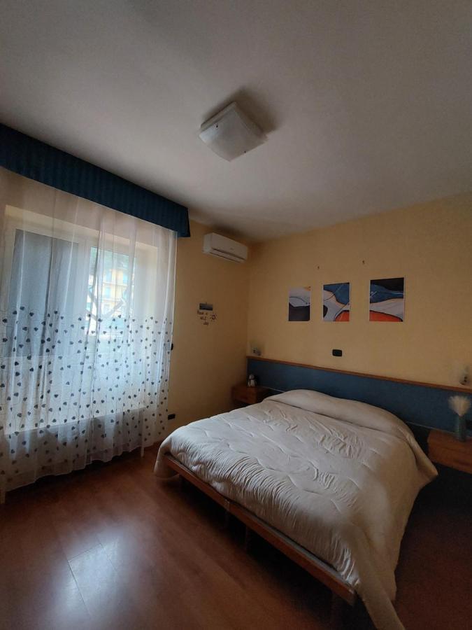 Apartamento Domus Cesare Nápoles Exterior foto