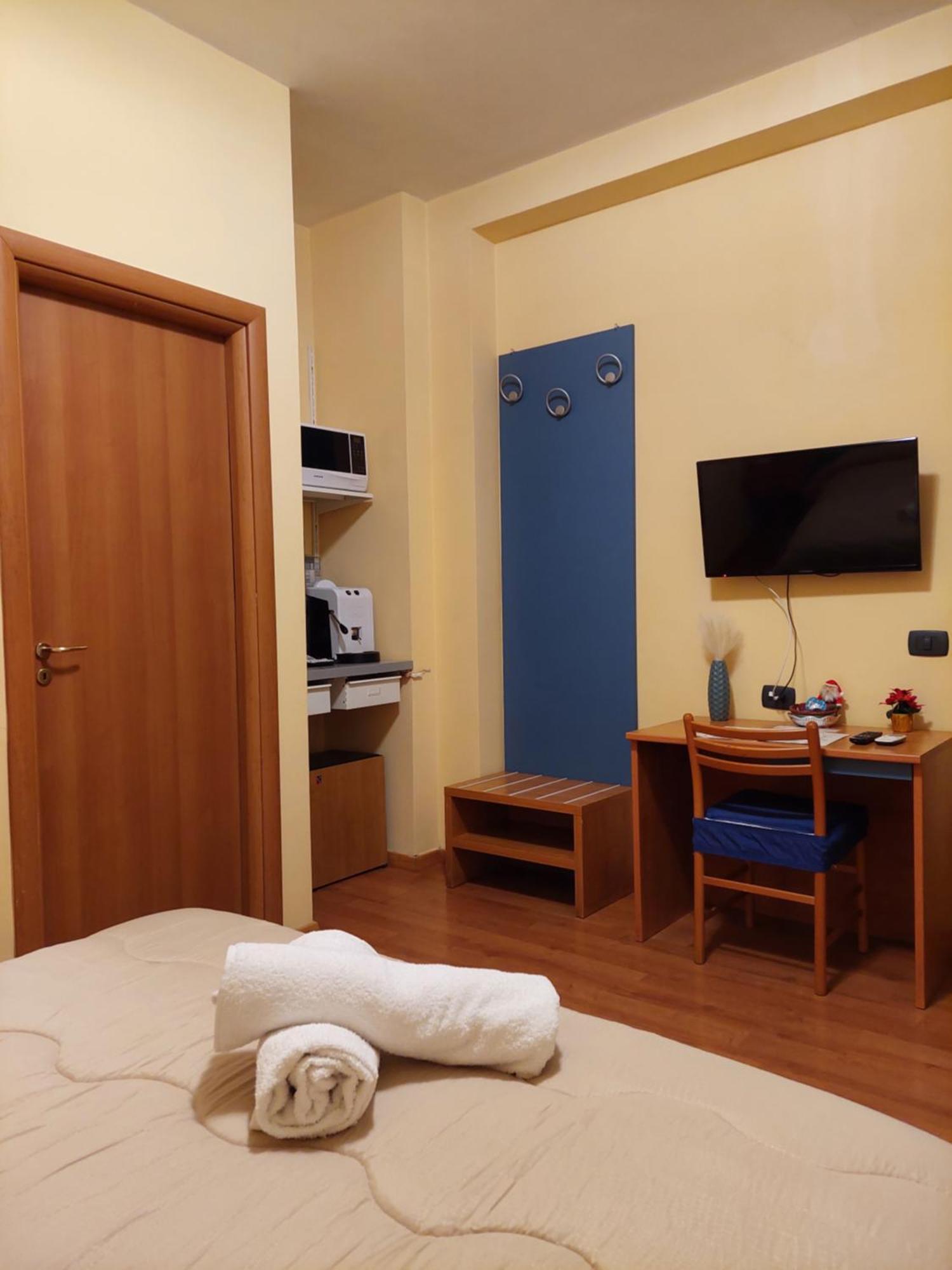Apartamento Domus Cesare Nápoles Habitación foto